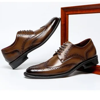 Официалните обувки за мъже, обувки от естествена издълбани на кожата дантела, бизнес кожени обувки с кръгла полиран пръсти и масивен ток