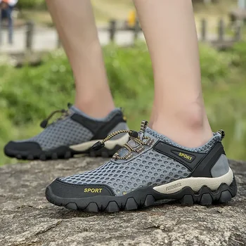 Мъжки обувки, ежедневни градинска Модни летни обувки 2023 г., дишаща мрежа туризъм обувки на дантела, Удобни нескользящие маратонки с амортизация.