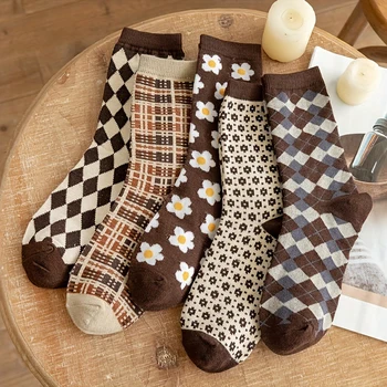 1 чифт зимни изолирани женски памучни чорапи, топли реколта чорапогащник със средна дължина, с принтом кафе цвят, модерни ежедневни чорапи с високо качество