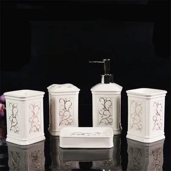 Обикновен керамичен комплект за миене на баня WSHYUFEI в европейски стил от пет елементи, сватбен подарък за двойки, чаша за миене на зъби, чаша, опаковка сапун